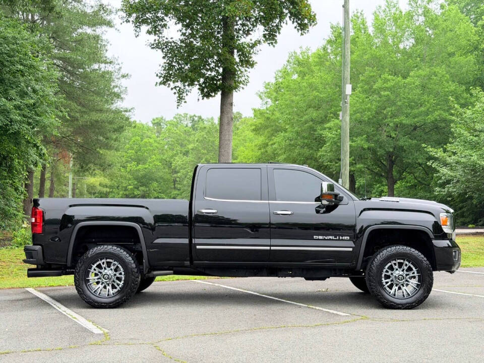 gmc sierra 2500 denali hd 2018 1GT12UEY0JF216255 image